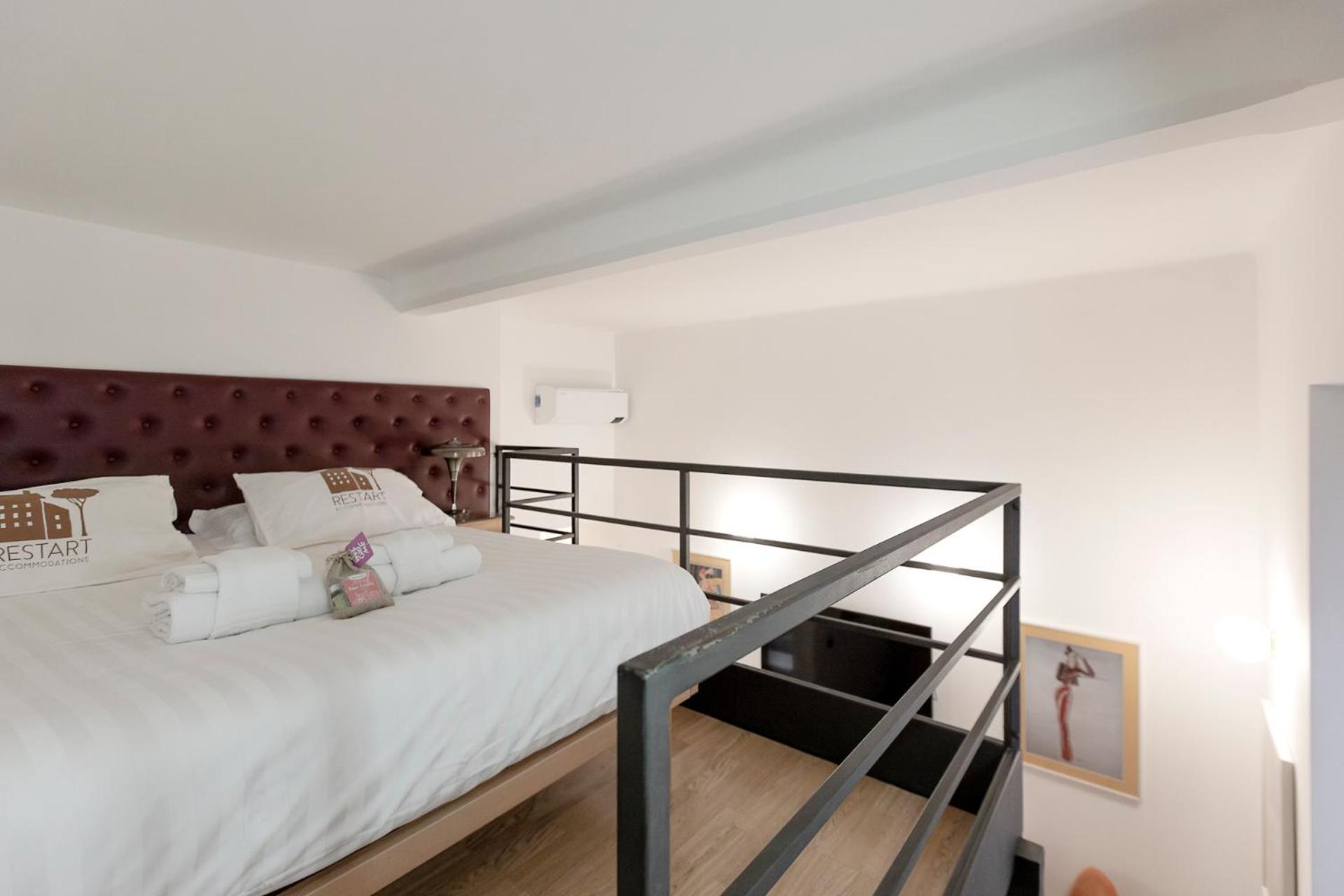 Restart Accommodations Colle Oppio E Paganini Rzym Zewnętrze zdjęcie