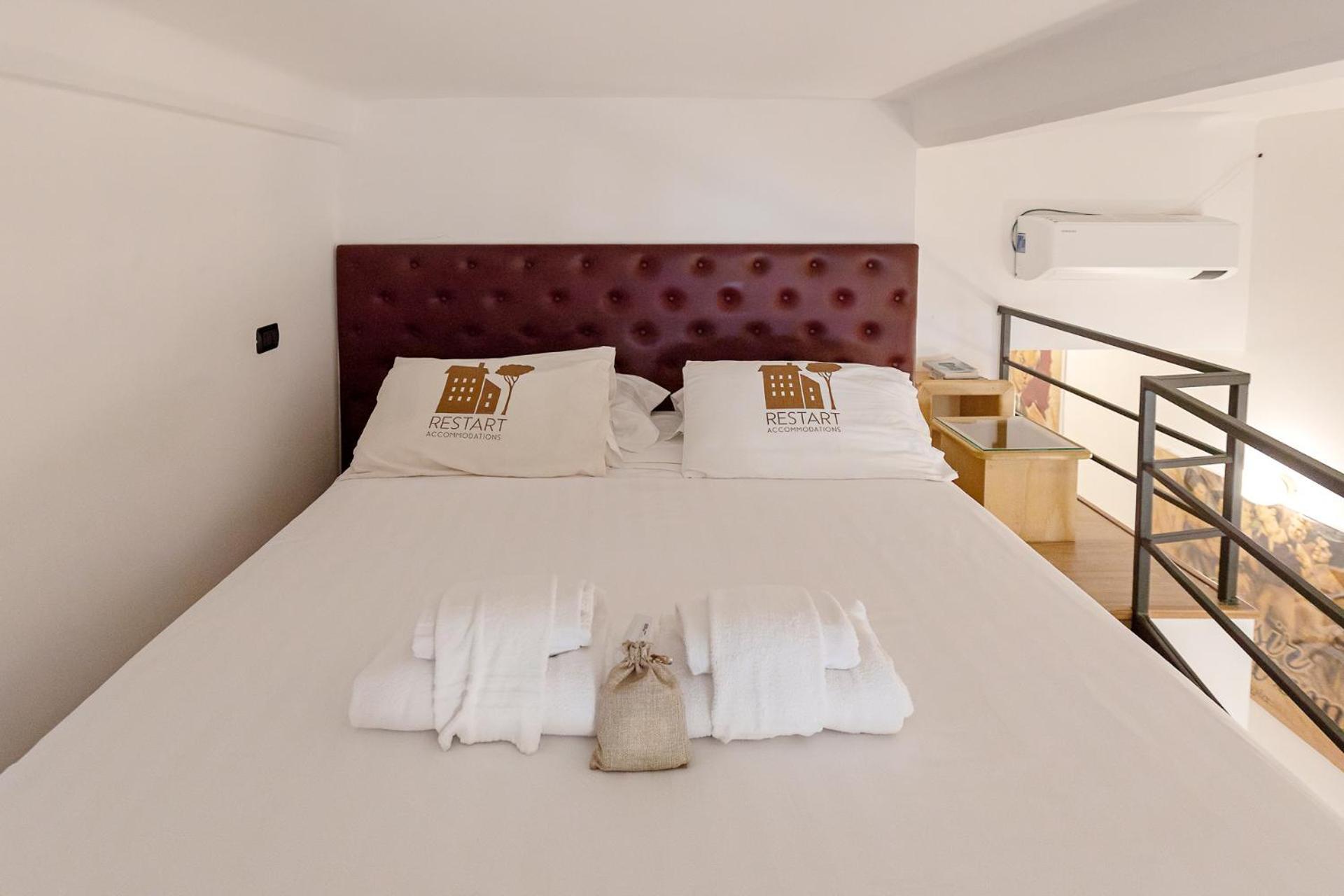 Restart Accommodations Colle Oppio E Paganini Rzym Zewnętrze zdjęcie