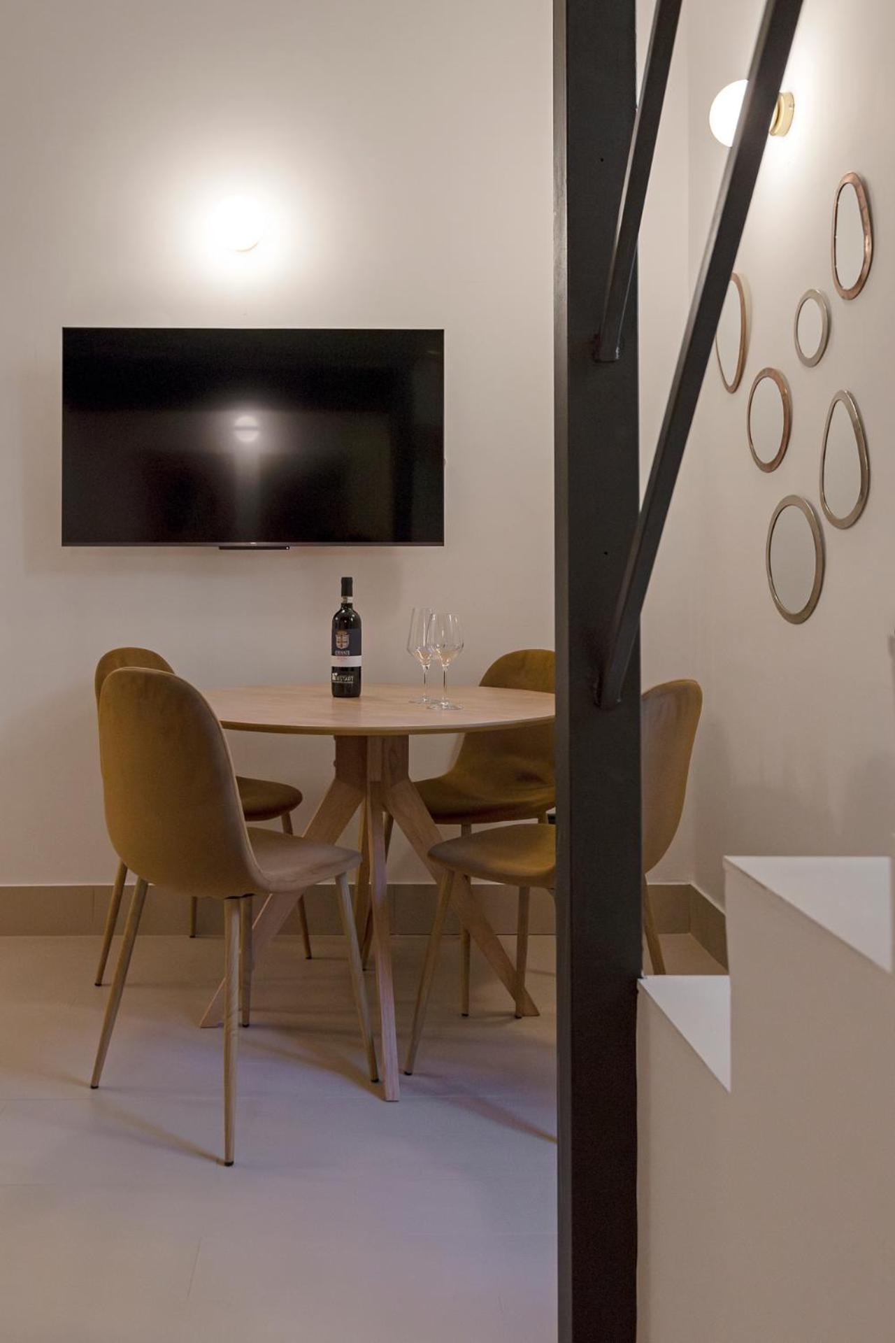 Restart Accommodations Colle Oppio E Paganini Rzym Zewnętrze zdjęcie